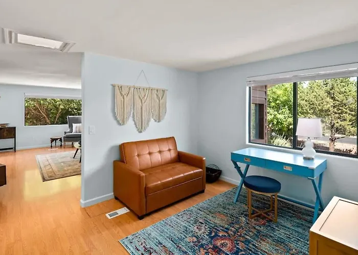 Sunshine In With Views For Family Sedona