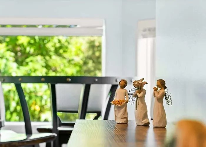 Holiday home Sunshine In With Views For Family