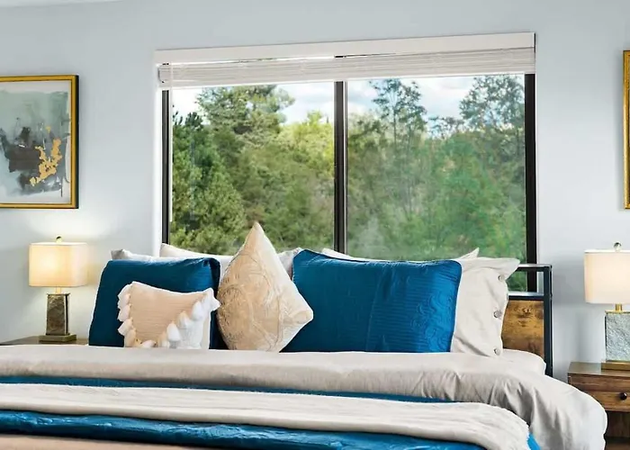 Holiday home Sunshine In With Views For Family *