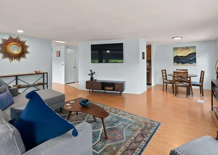 Sunshine In With Views For Family Holiday home